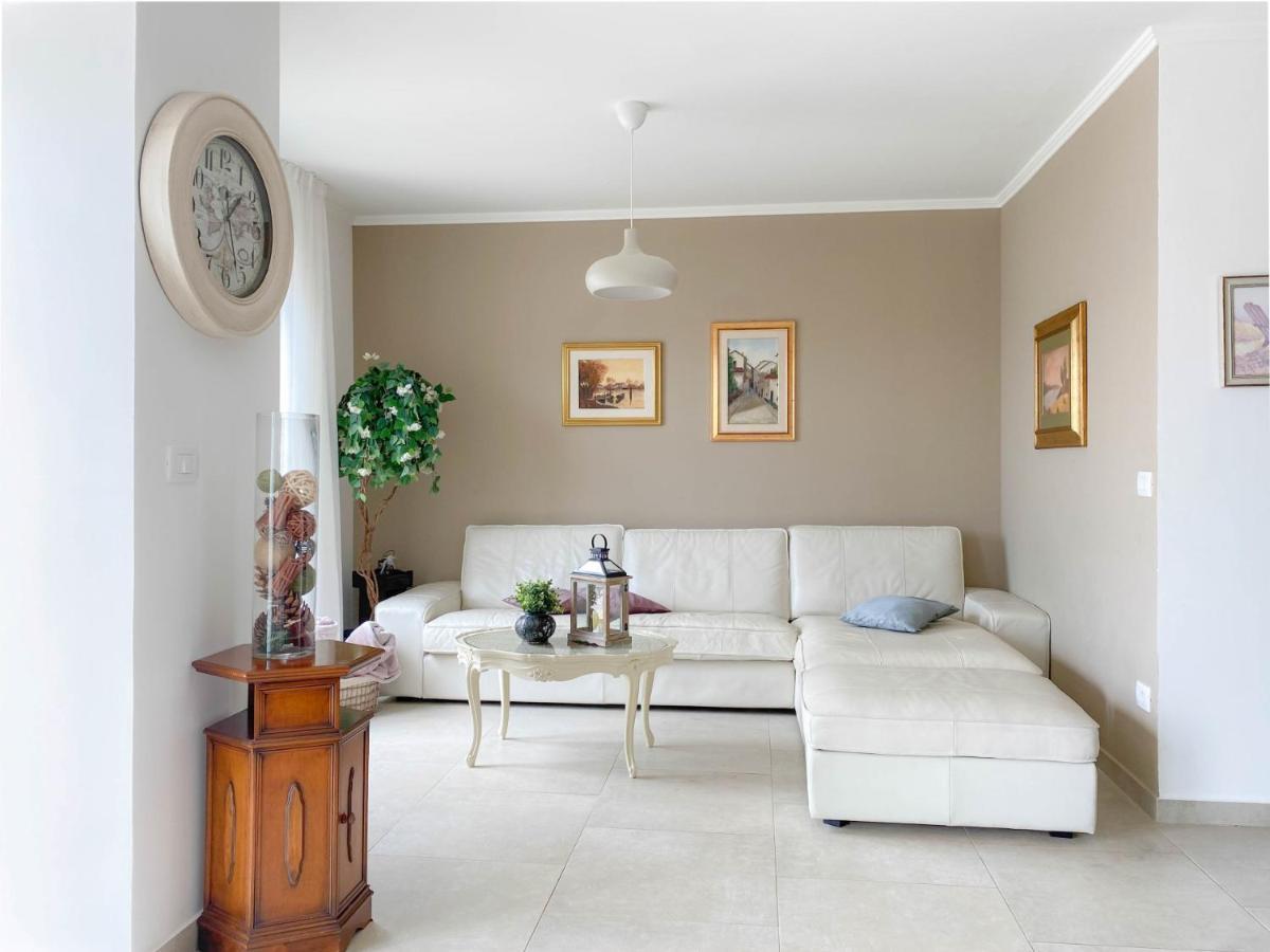 Casa Hana Buzinija Bagian luar foto