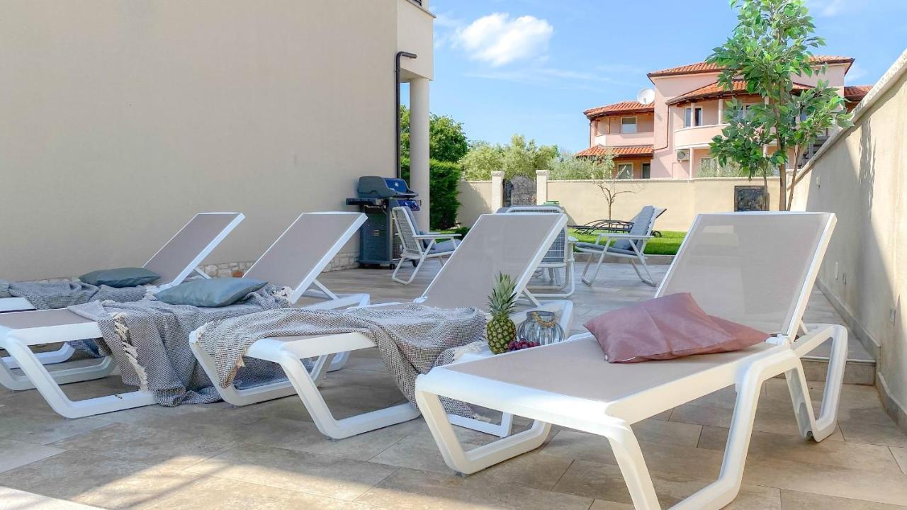 Casa Hana Buzinija Bagian luar foto
