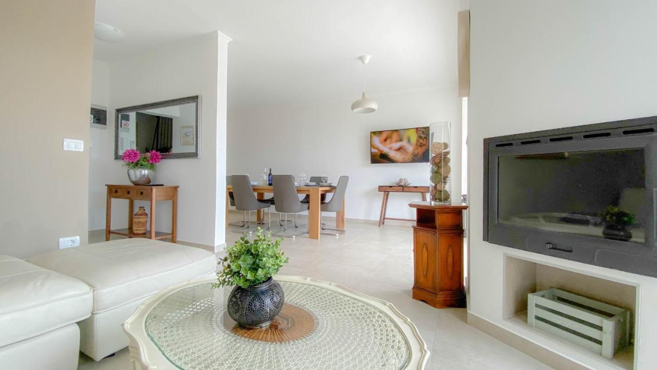 Casa Hana Buzinija Bagian luar foto